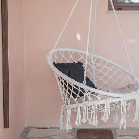 Paralio Astros Beachfront Suites Xiropigado Luaran gambar