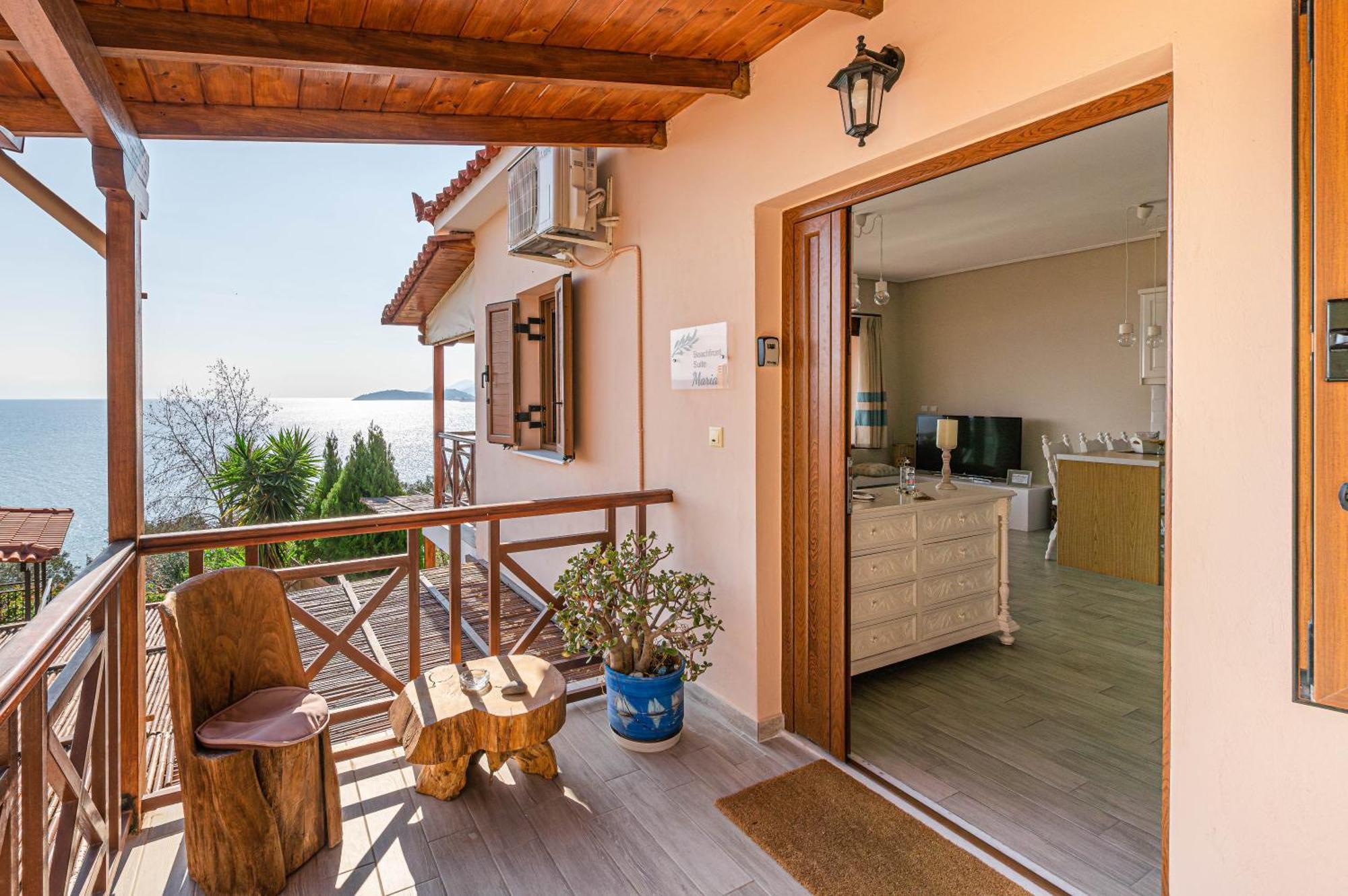 Paralio Astros Beachfront Suites Xiropigado Luaran gambar
