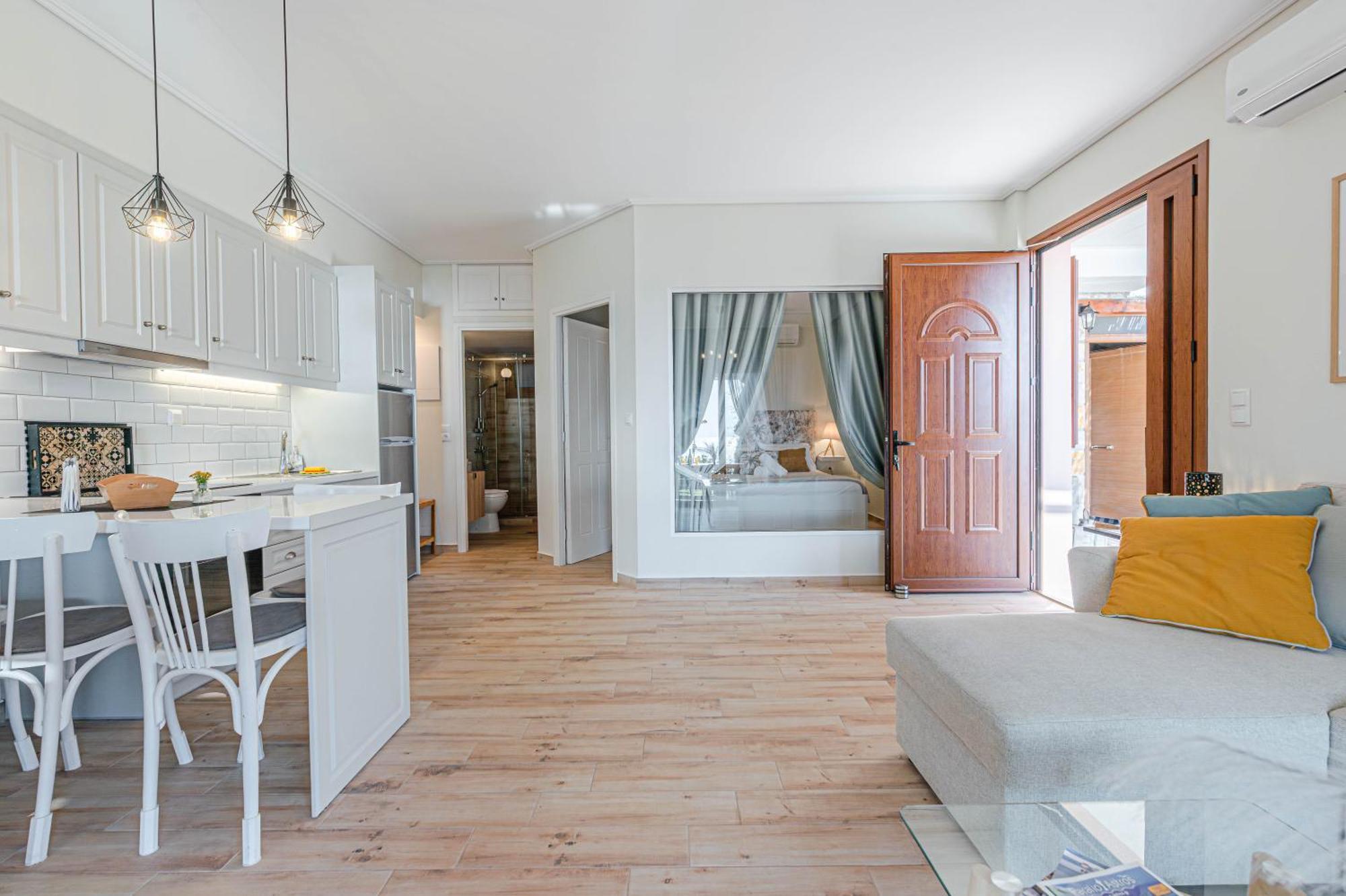 Paralio Astros Beachfront Suites Xiropigado Luaran gambar