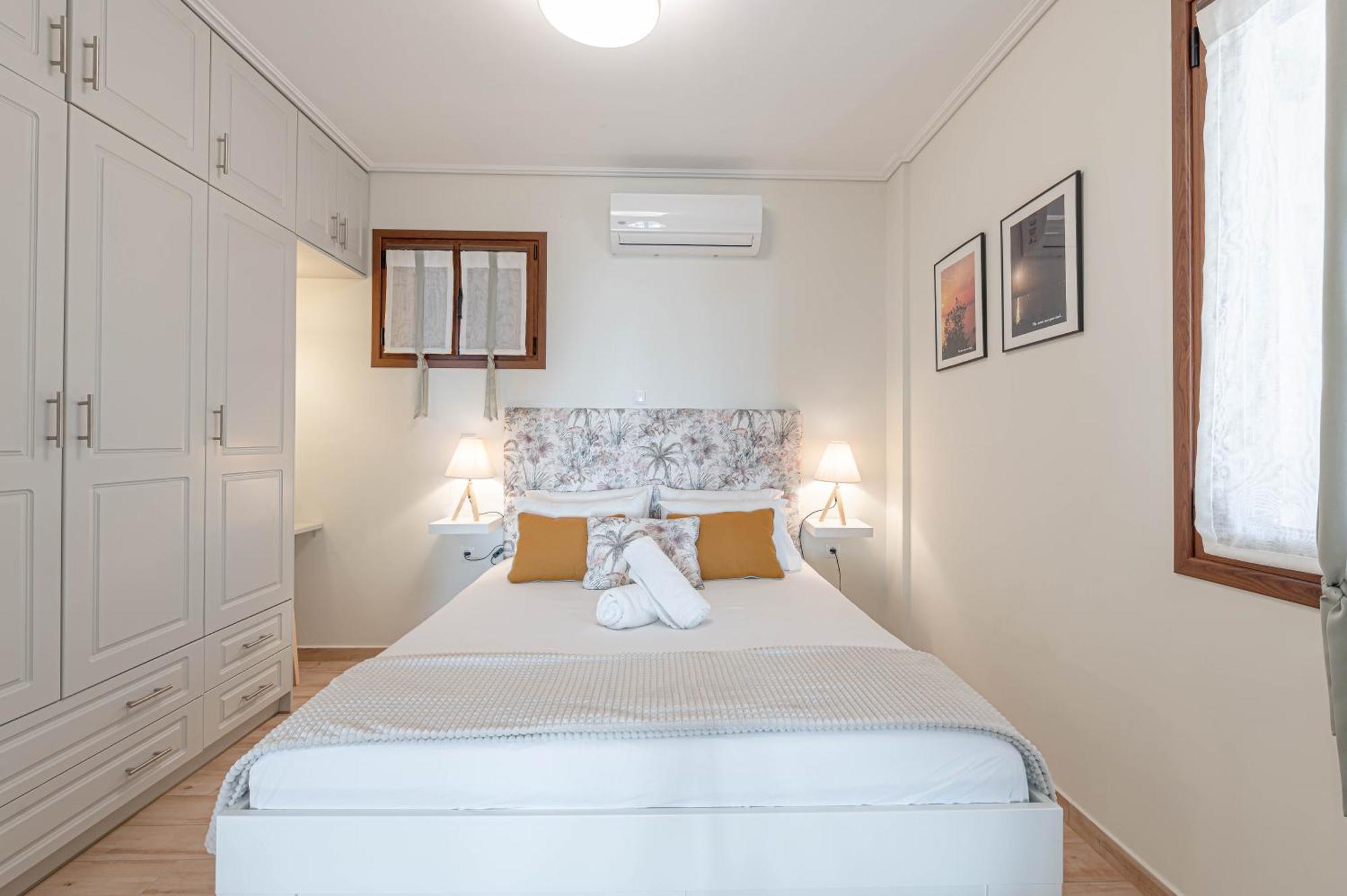 Paralio Astros Beachfront Suites Xiropigado Luaran gambar