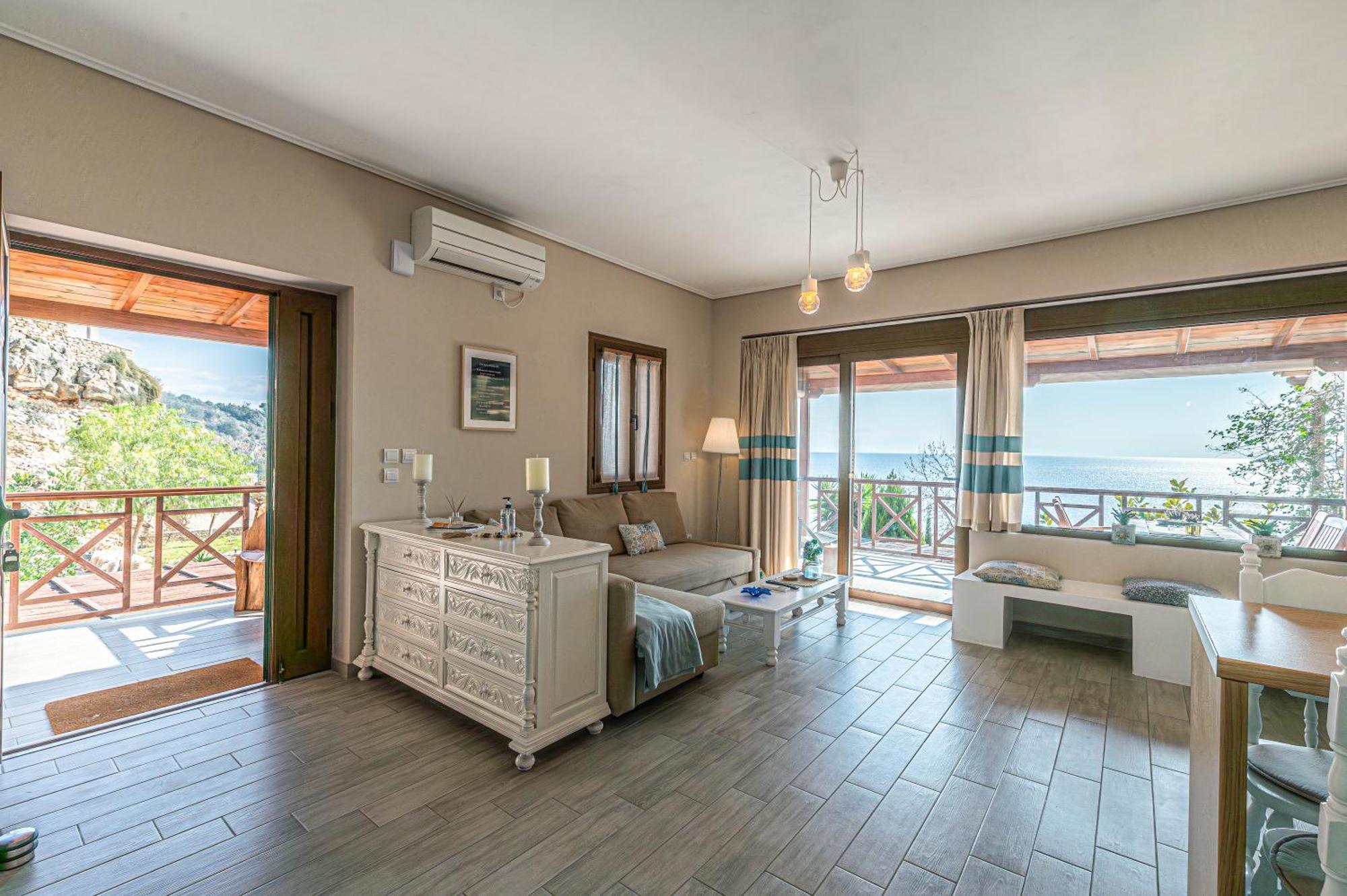 Paralio Astros Beachfront Suites Xiropigado Luaran gambar