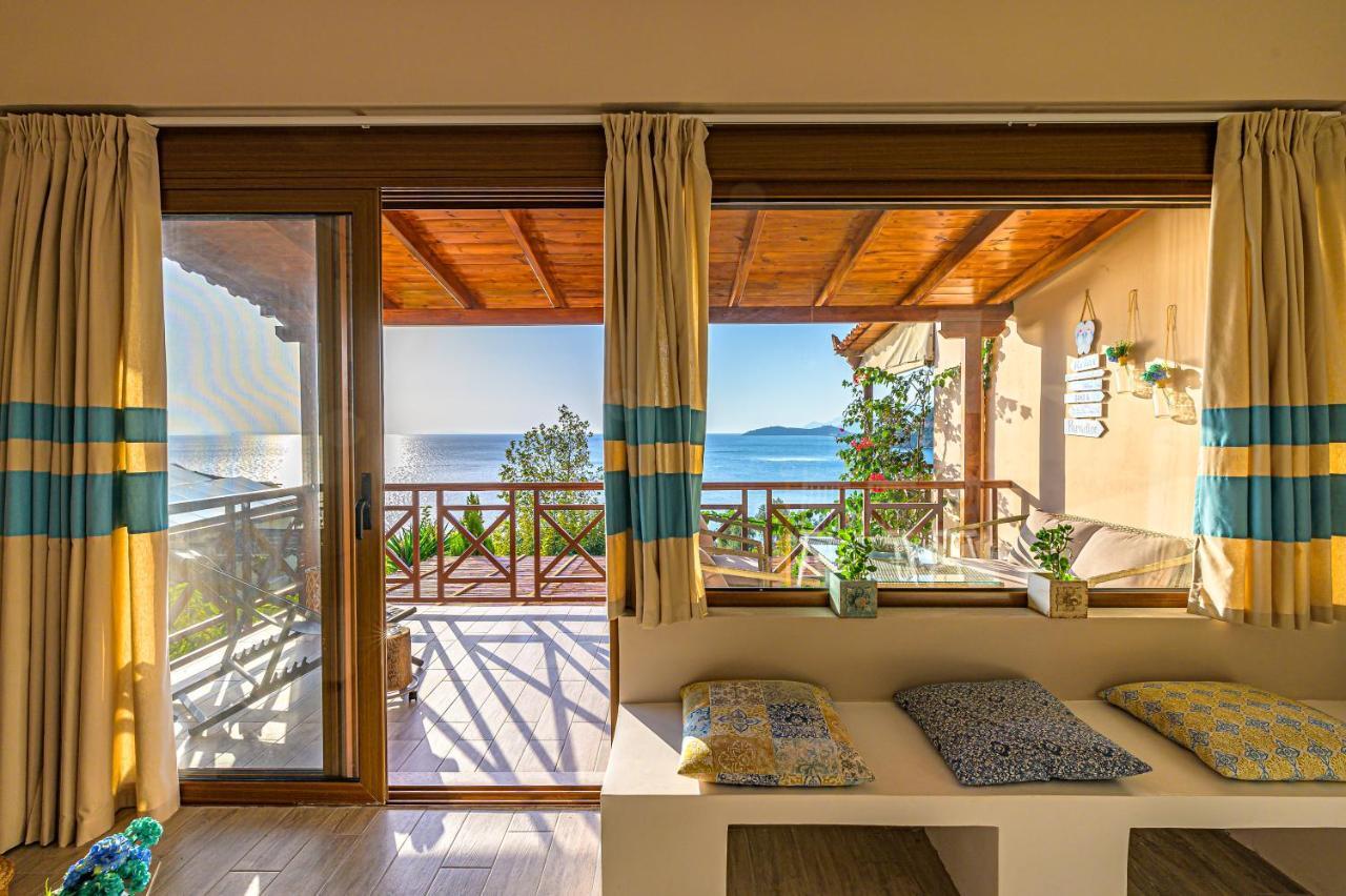 Paralio Astros Beachfront Suites Xiropigado Luaran gambar