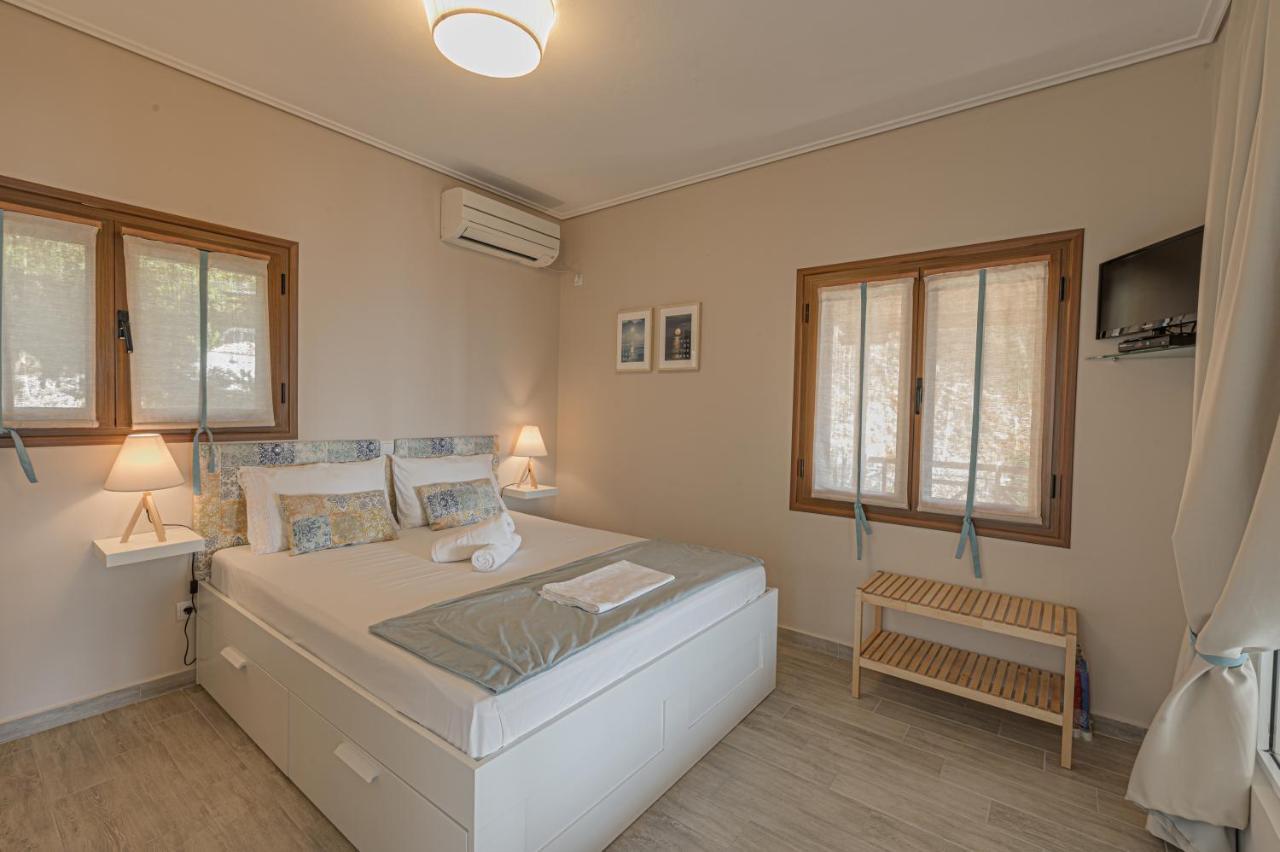 Paralio Astros Beachfront Suites Xiropigado Luaran gambar